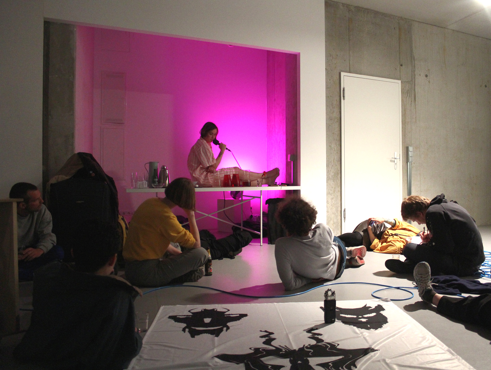 Les Sirènes-Public Soundings (artist talks curated by Alessandra Eramo) Jasmina Al-Qaisi and Evgenija Wassilew